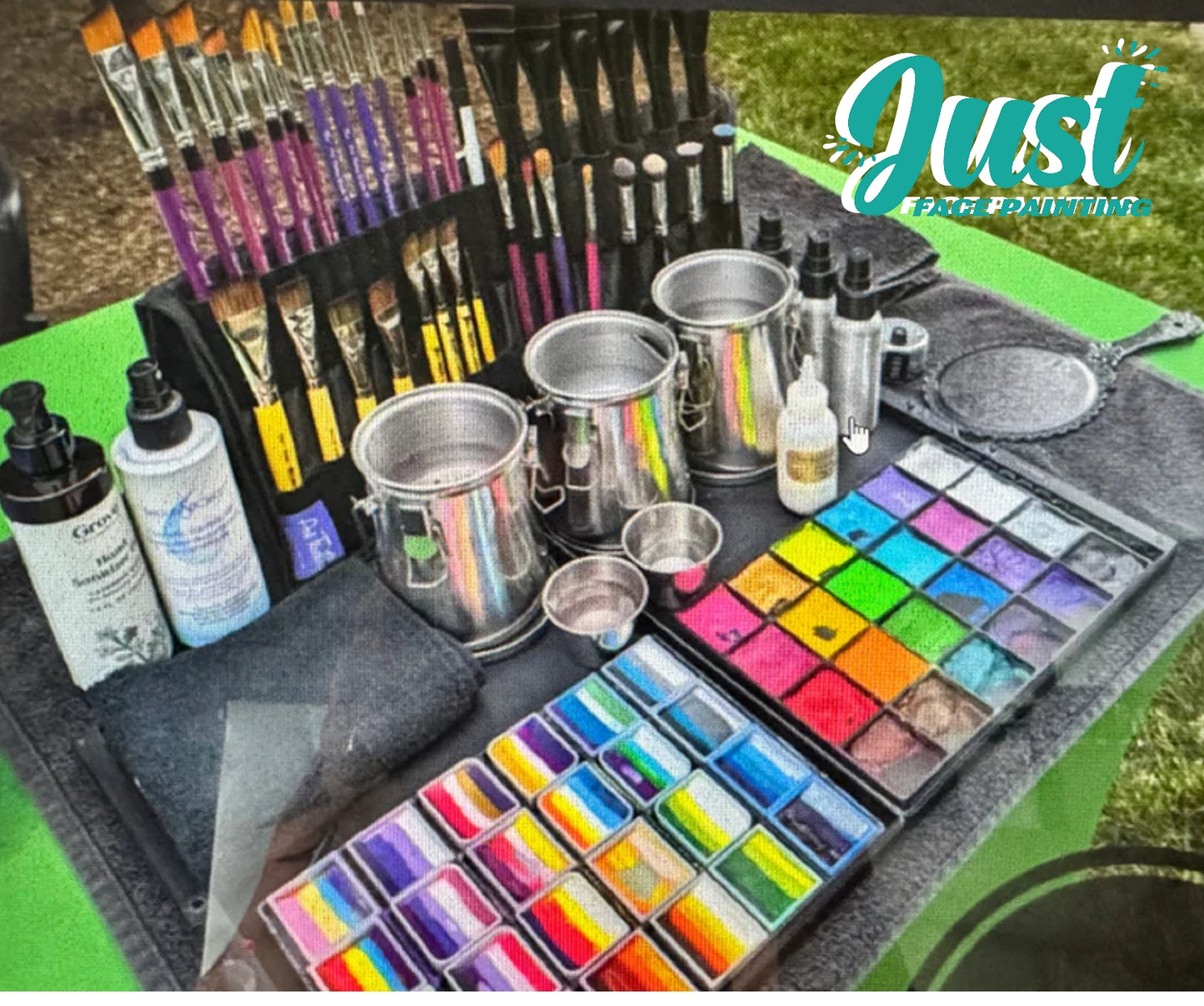 Blazin Brush - Sweet practice - Chroma Caddy Purpurate (Black in colour)